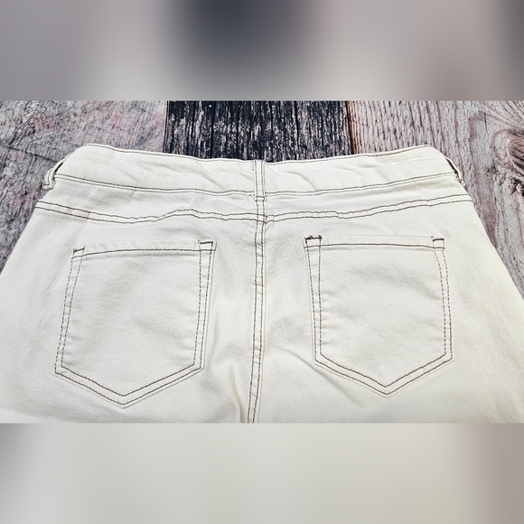 LOGO Lavish by Lori Goldstein Maddy Boyfriend Jeans Petite Size 8 Patchwork - Picture 10 of 11